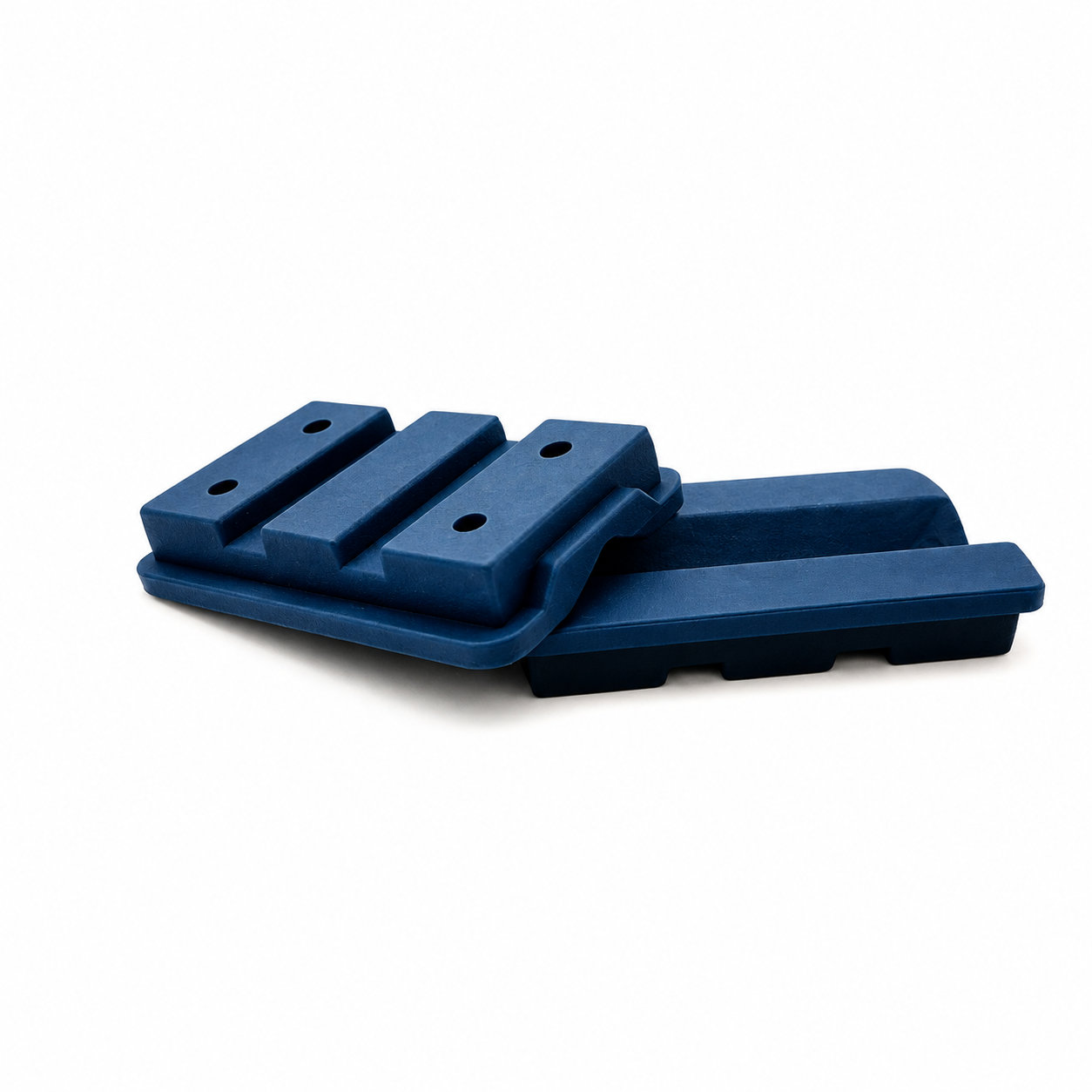 Molded tear-resistant rubber bumper/rubber feet for industrial use