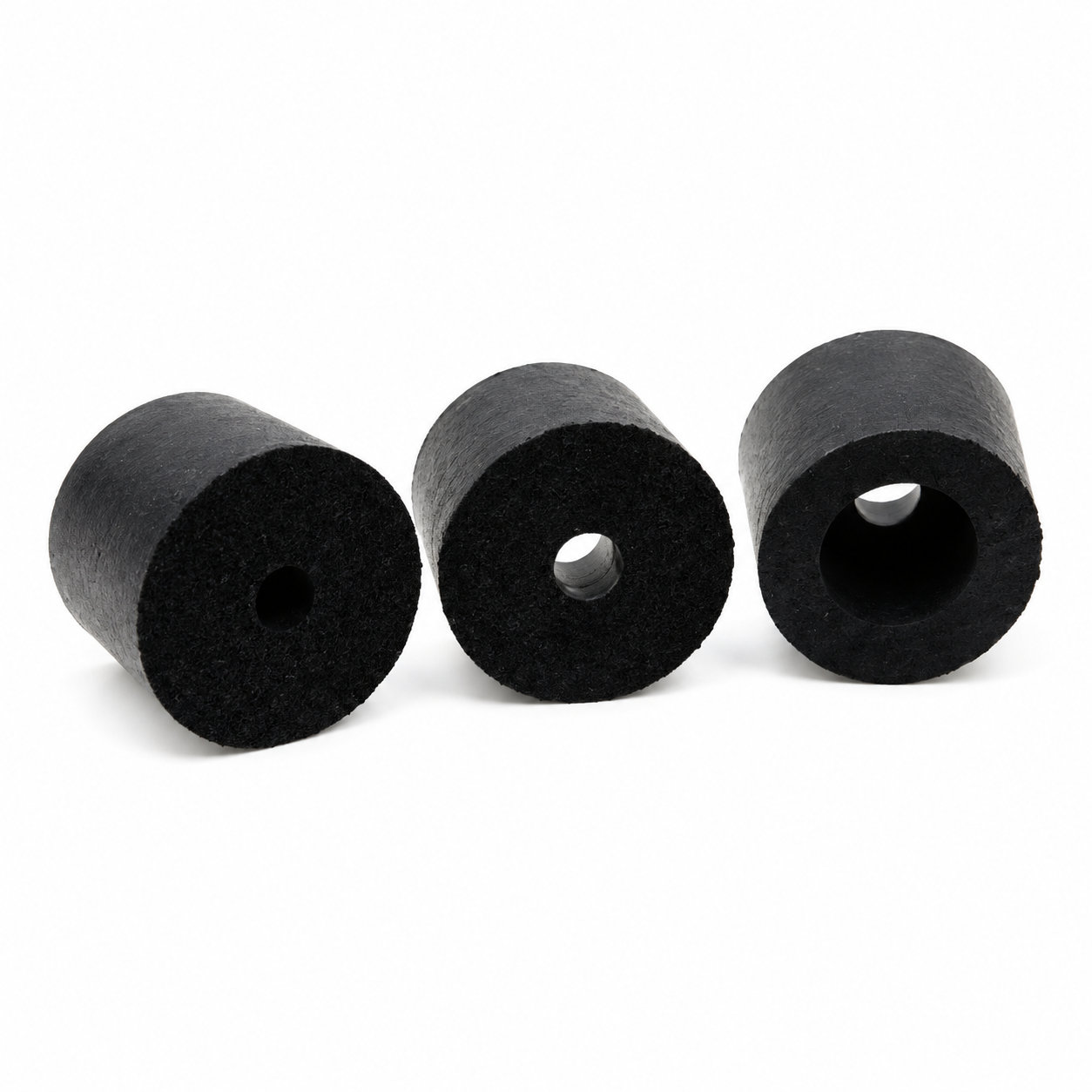 Wear-resistant rubber feet/silicone rubber mounts for devices