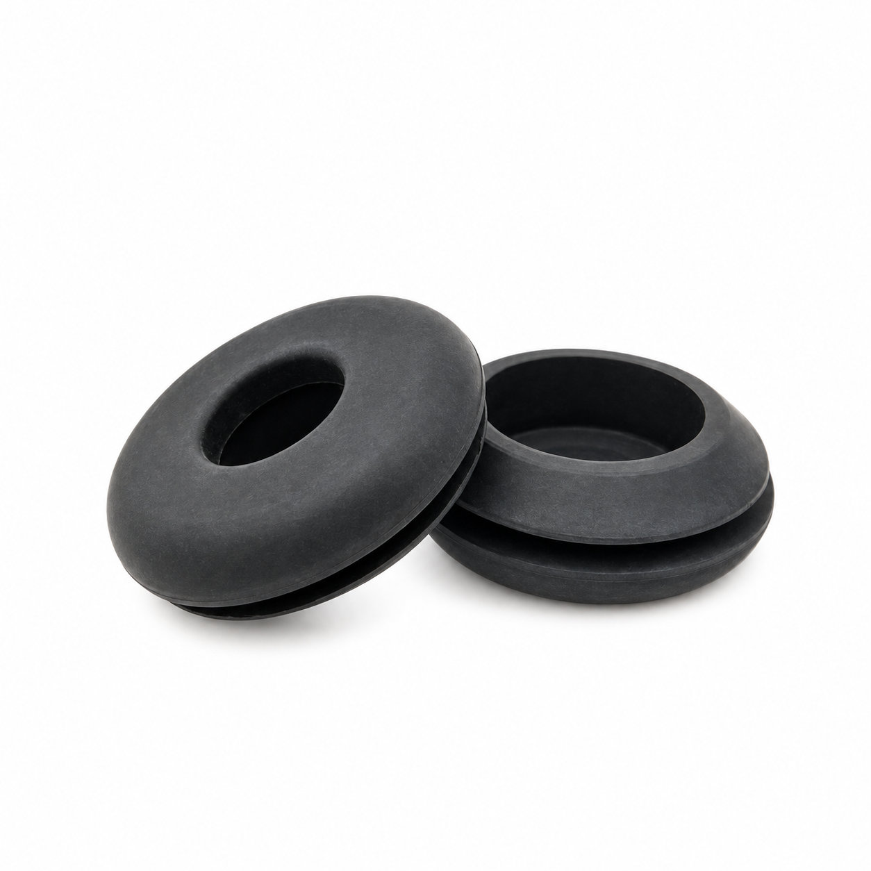 Molded rubber cable protection coil grommet for automotive